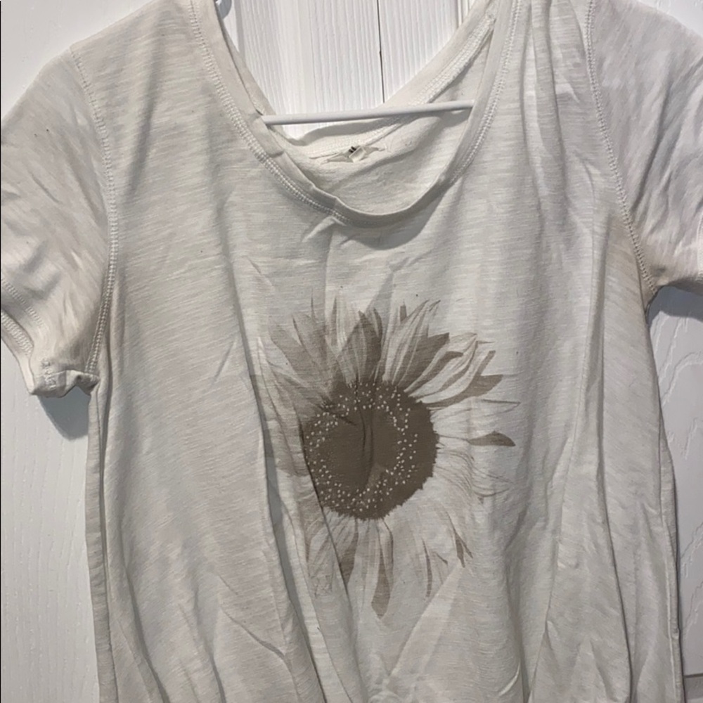 Short sleeve sun flower shirt